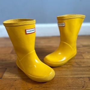Little Kids Yellow Hunter Boot (Rain boots)